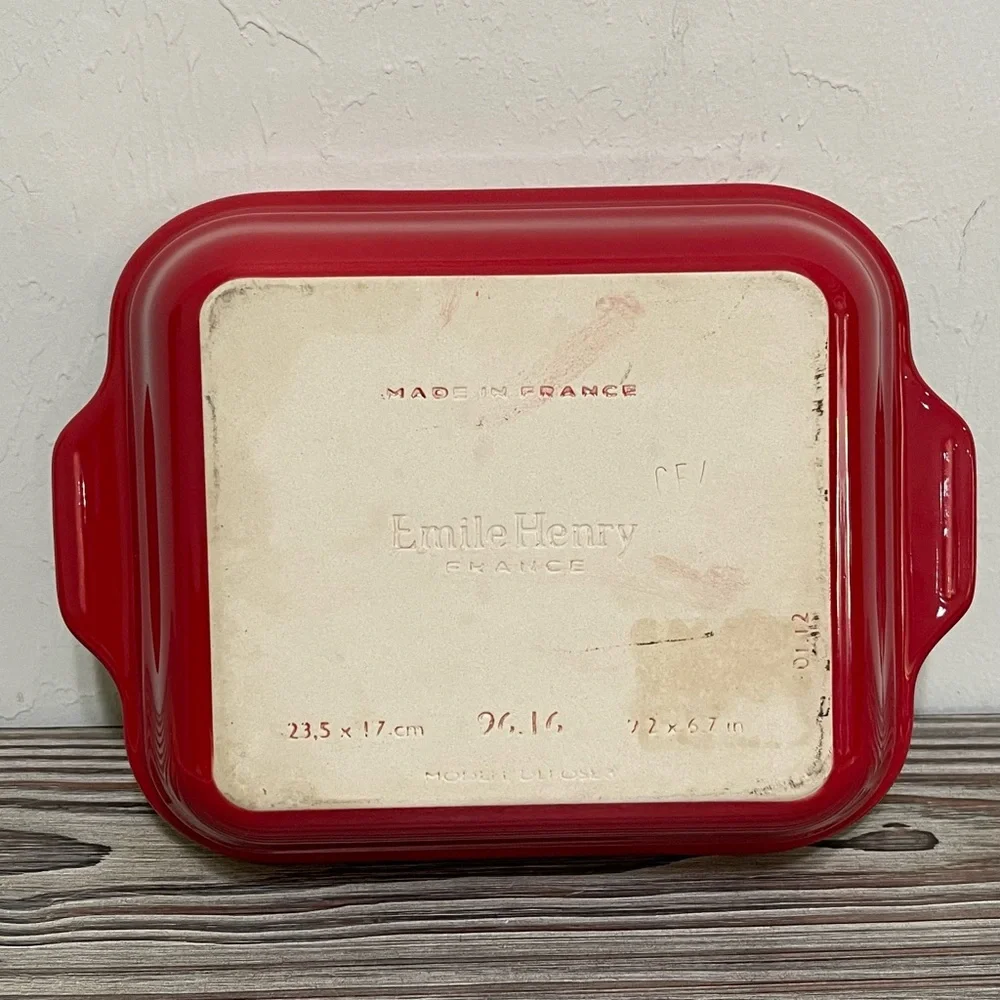 Emile Henry France Modern Classics Red Ceramic Rectangular Baking Dish 9.2